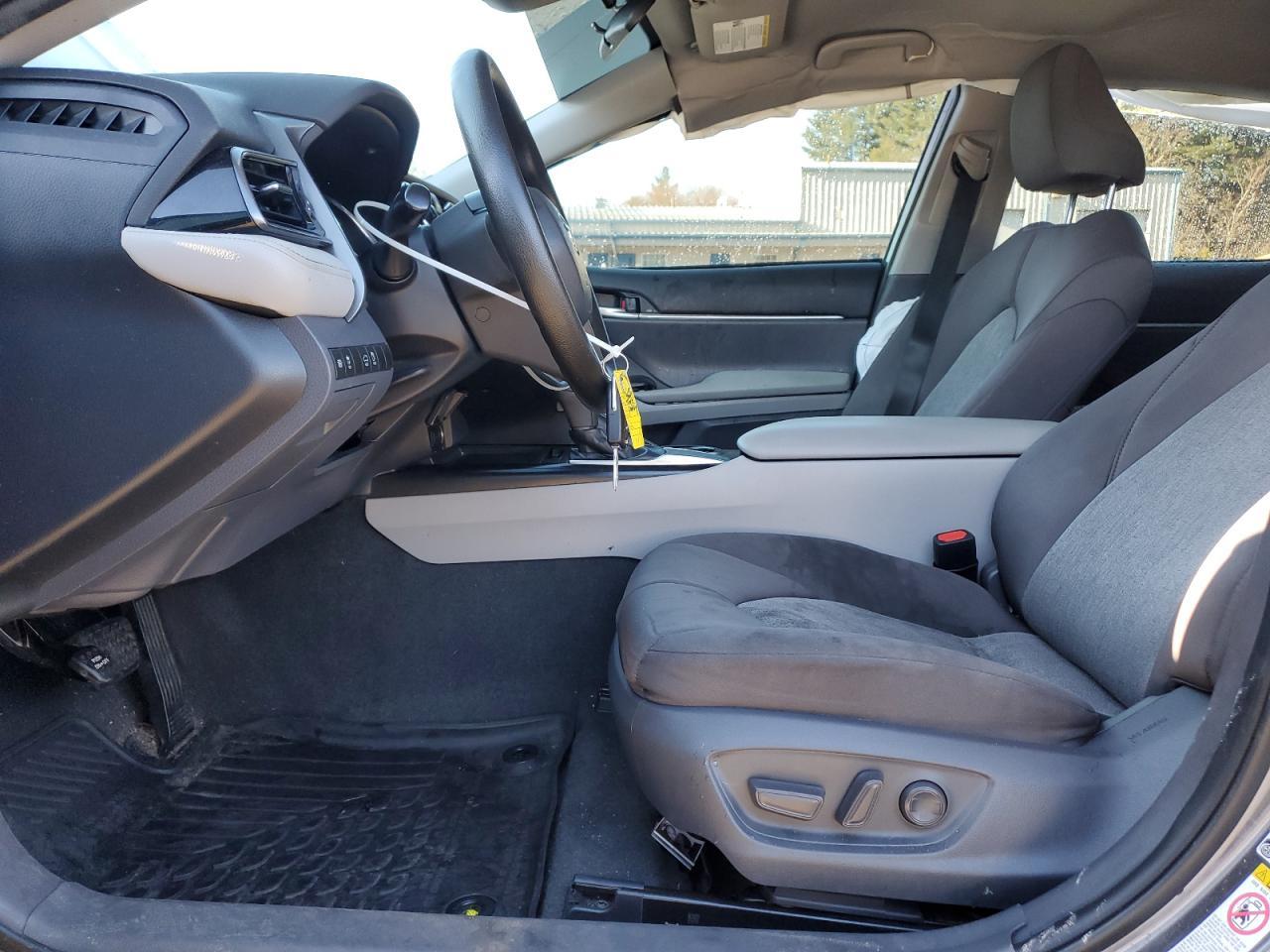 2019 TOYOTA CAMRY L - Image 7