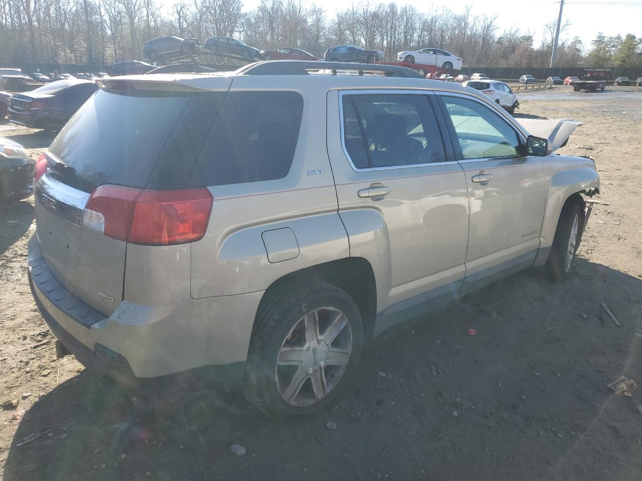 2012 GMC TERRAIN SL - Image 3
