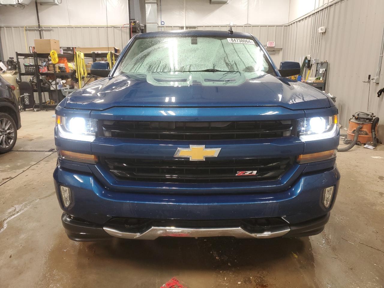 2017 CHEVROLET SILVERADO - Image 5