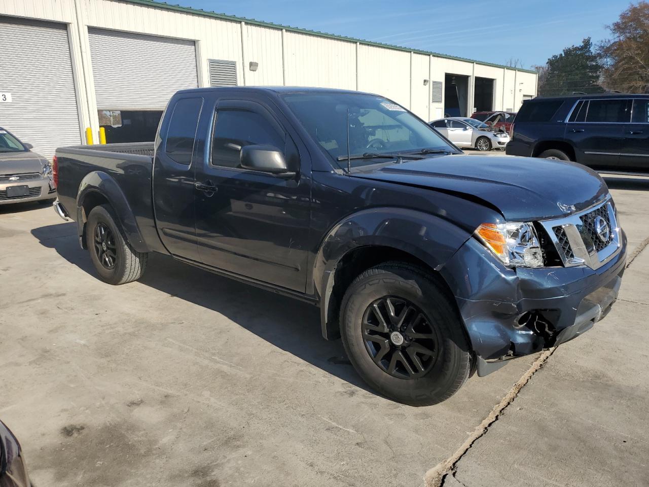 2019 NISSAN FRONTIER S - Фото 4