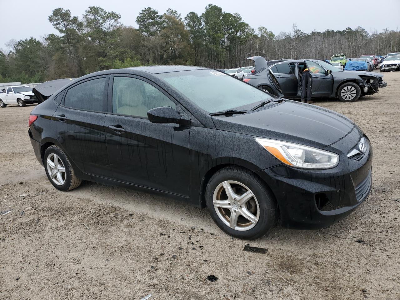 2014 HYUNDAI ACCENT GLS - Фото 4