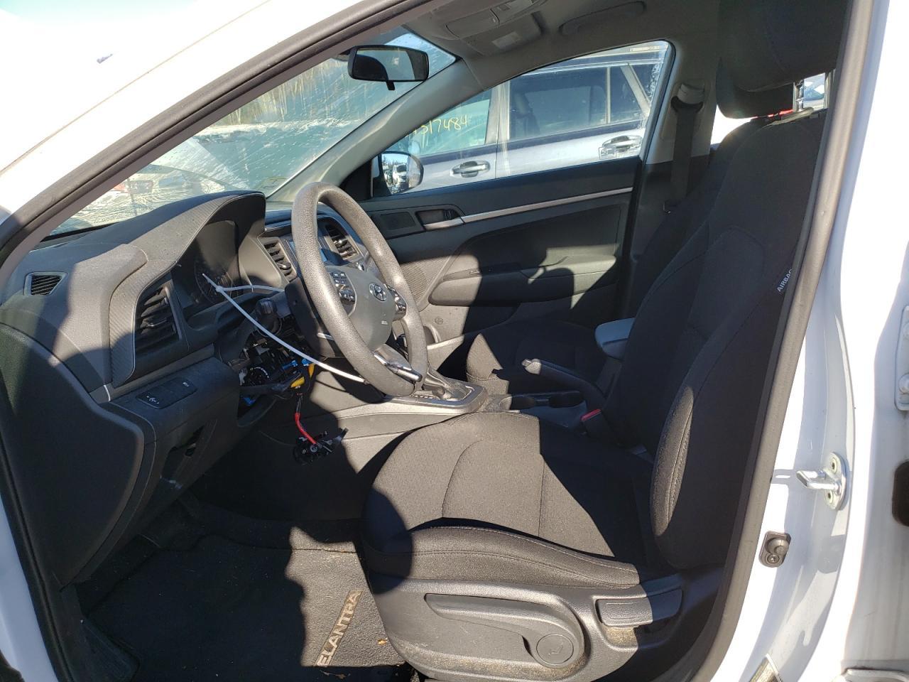 2019 HYUNDAI ELANTRA SE - Image 7