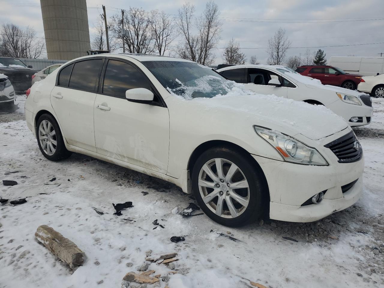 2012 INFINITI G37 - Image 4