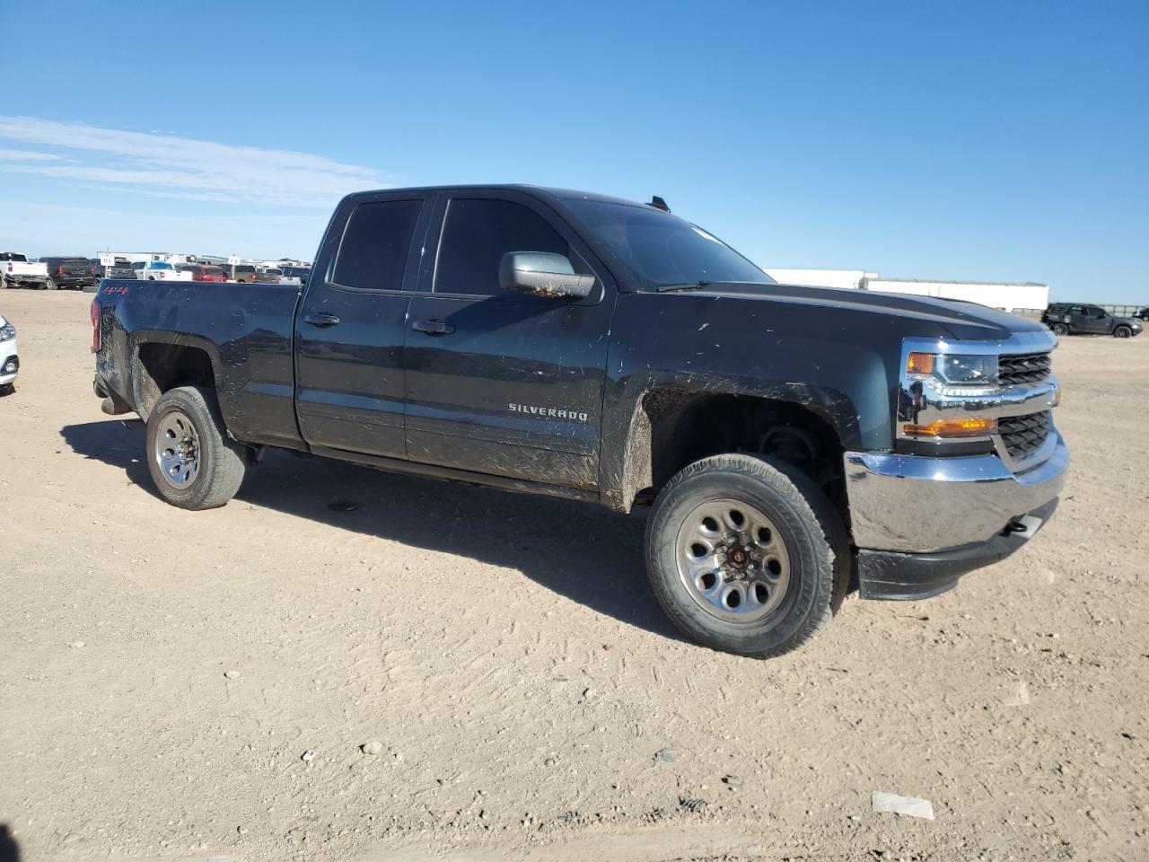 2018 CHEVROLET SILVERADO - Фото 4