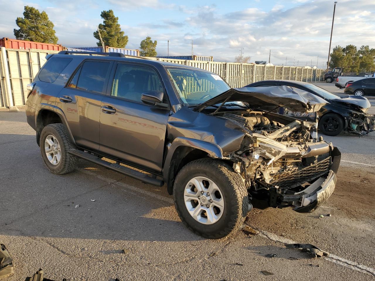 2018 TOYOTA 4RUNNER SR - Фото 4