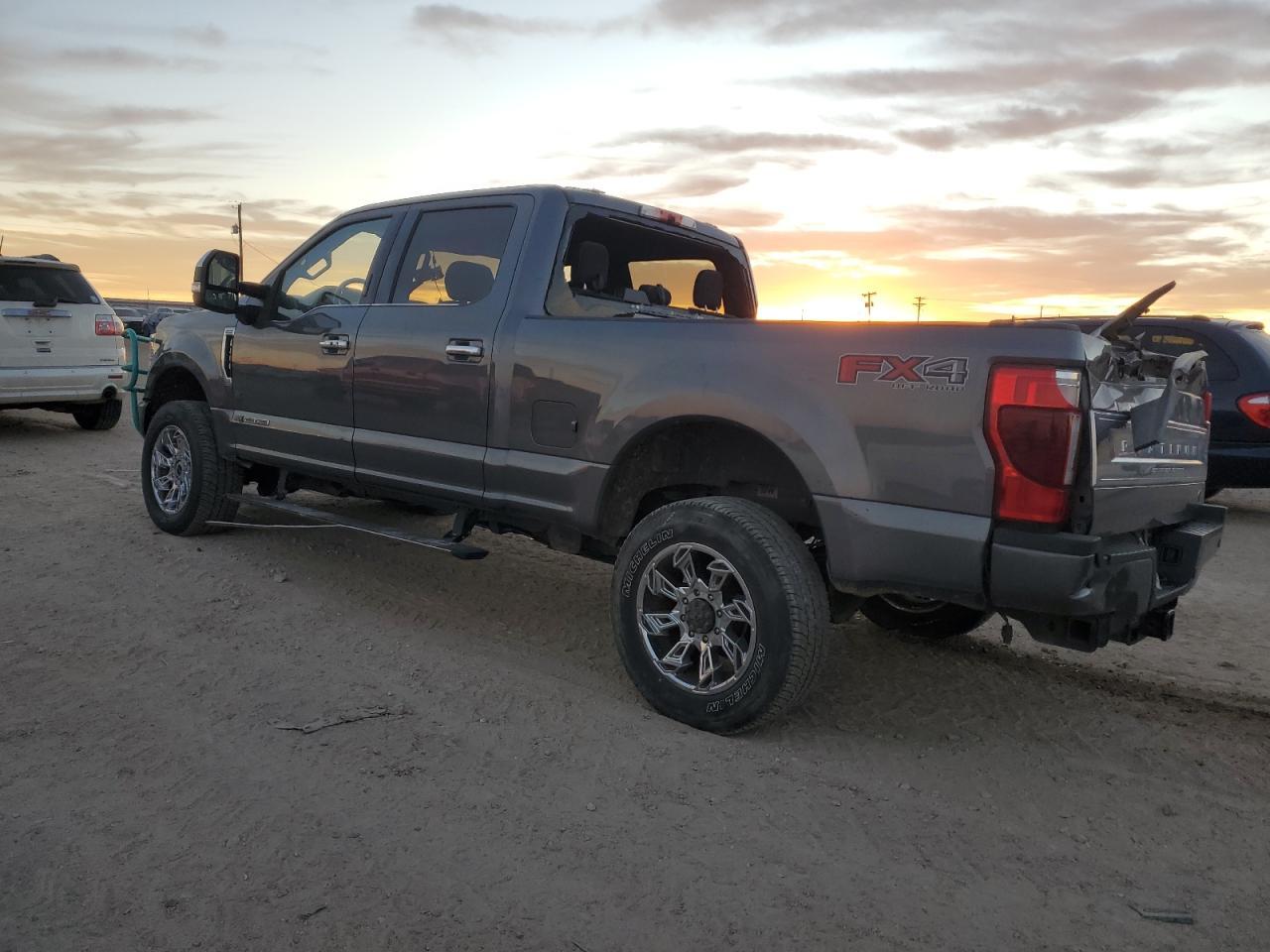 2022 FORD F250 SUPER - Image 2