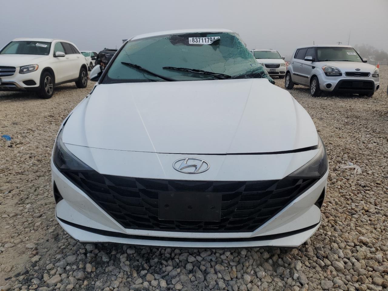 2022 HYUNDAI ELANTRA SE - Фото 5