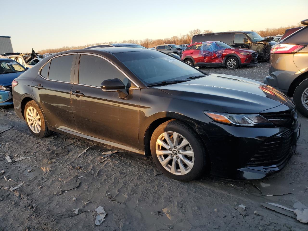 2019 TOYOTA CAMRY L - Фото 4