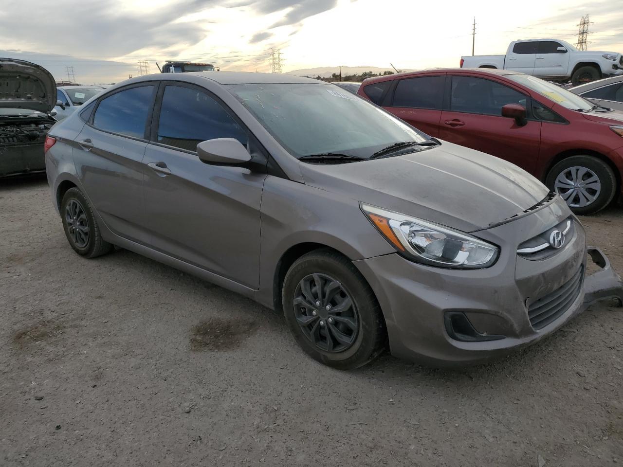 2017 HYUNDAI ACCENT SE - Image 4