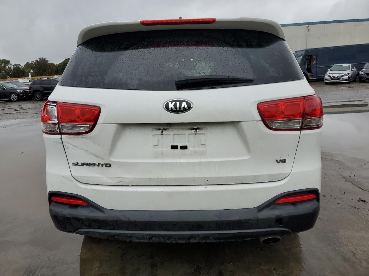 2017 KIA SORENTO LX - Фото 6