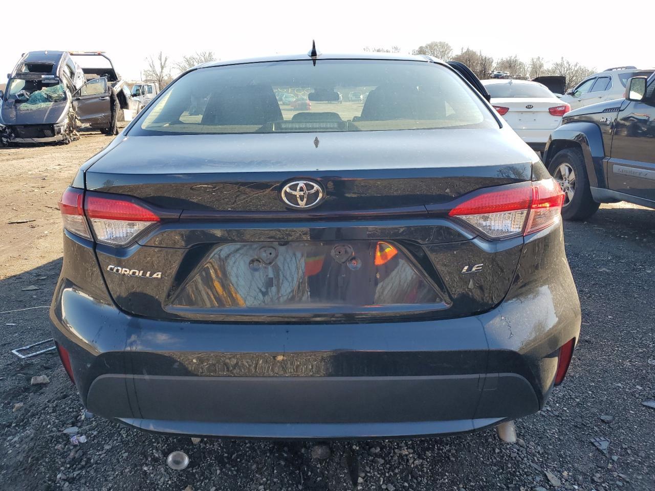 2021 TOYOTA COROLLA LE - Фото 6