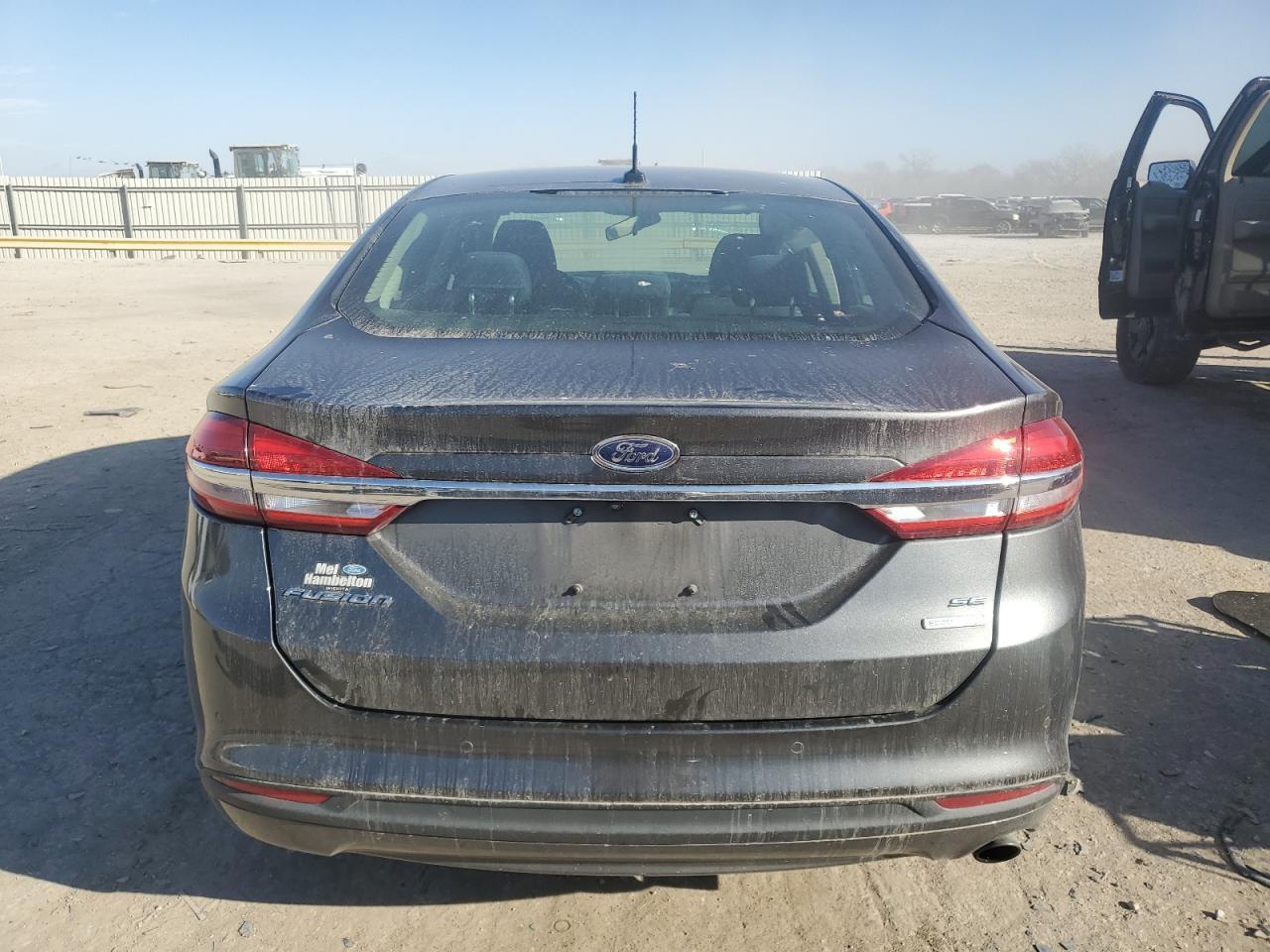 2017 FORD FUSION SE - Image 6
