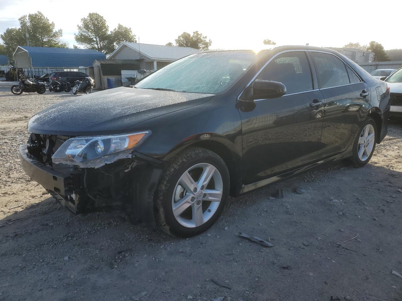 2013 TOYOTA CAMRY L