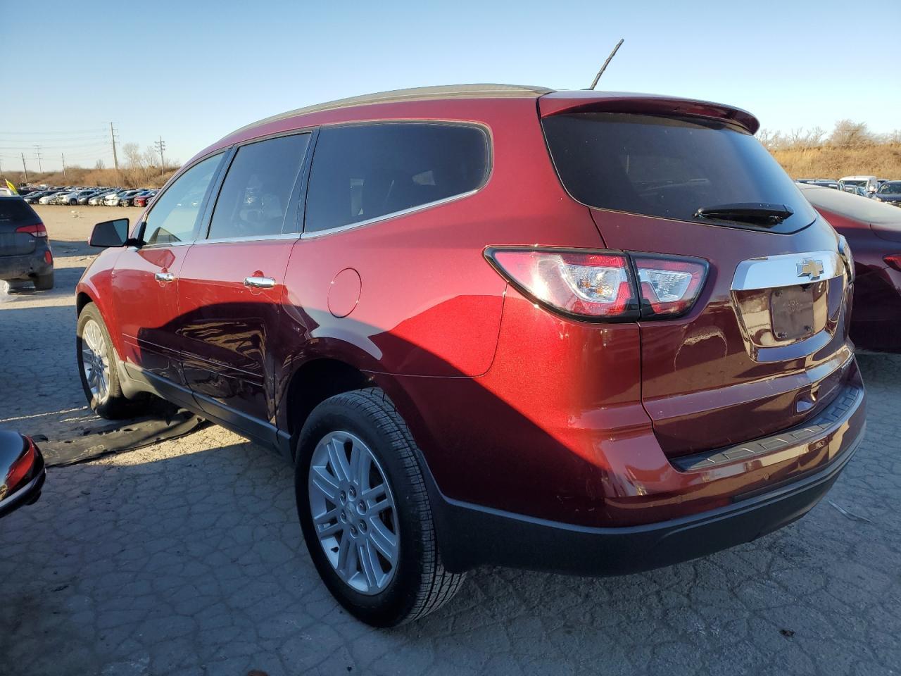 2015 CHEVROLET TRAVERSE L - Image 2