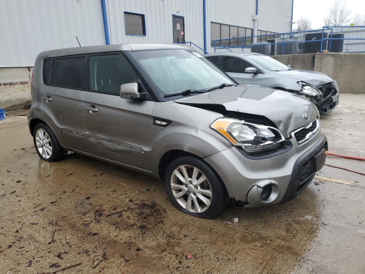 2013 KIA SOUL - Image 4