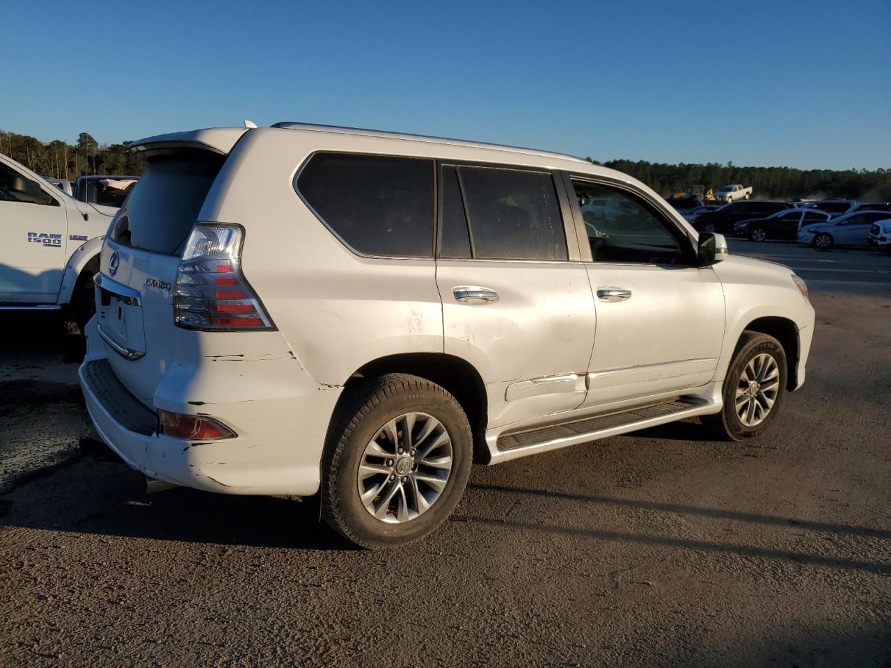 2015 LEXUS GX 460 PRE - Фото 3