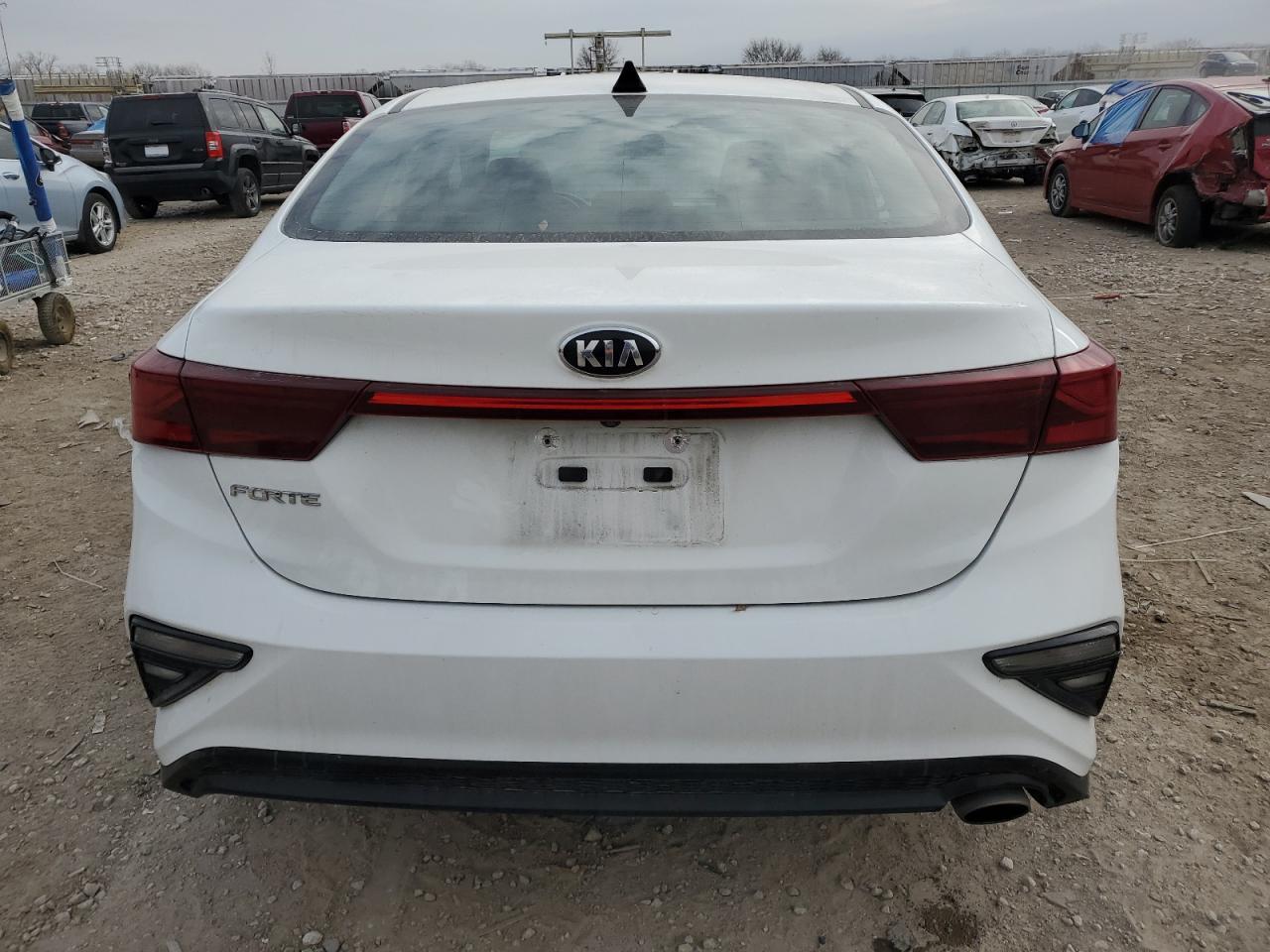 2021 KIA FORTE FE - Фото 6