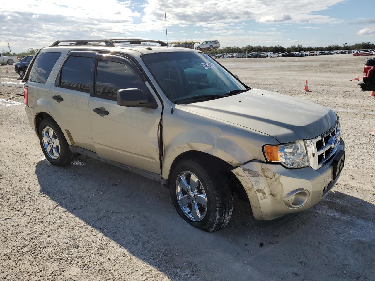 2012 FORD ESCAPE XLT - Фото 4