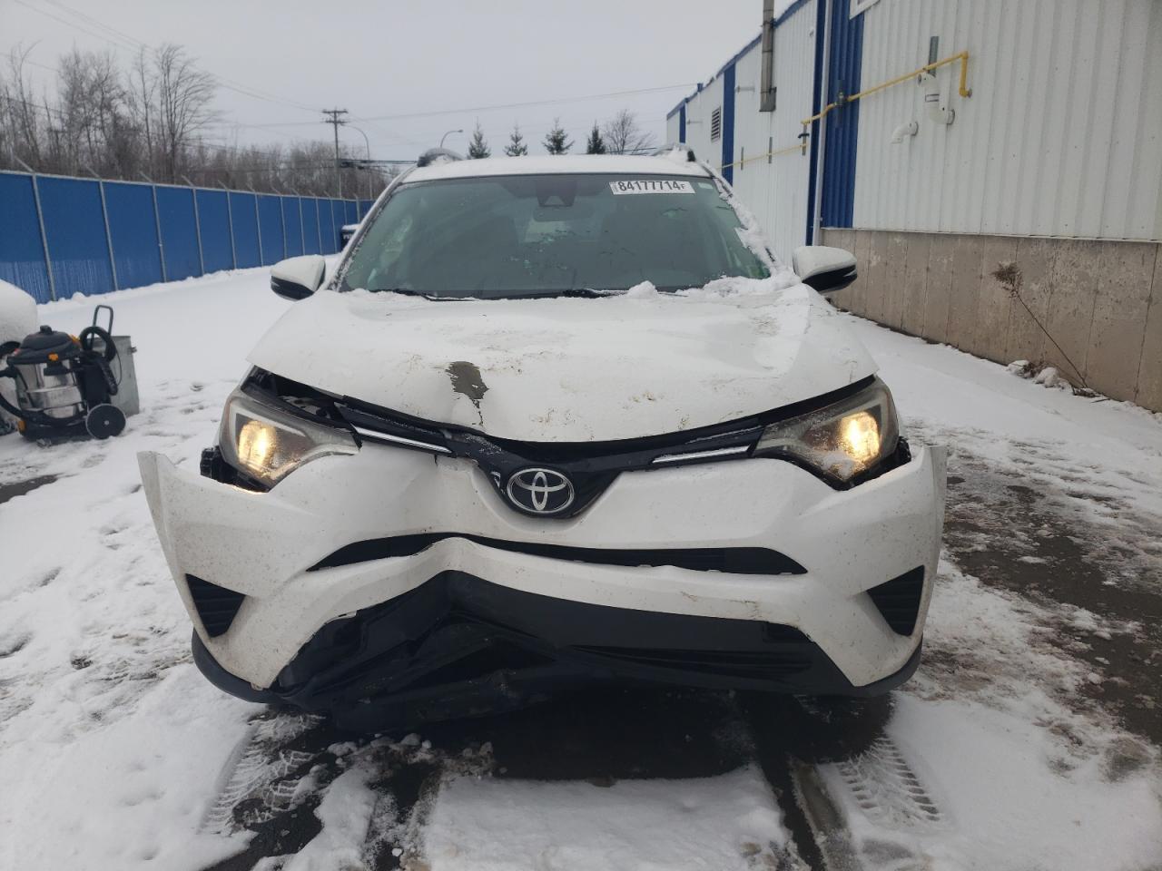 2017 TOYOTA RAV4 LE - Фото 5