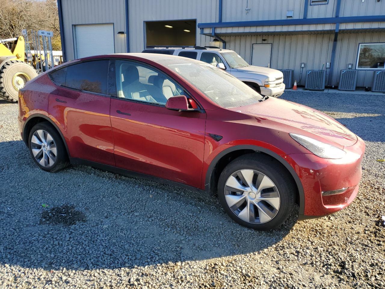 2024 TESLA MODEL Y - Image 4