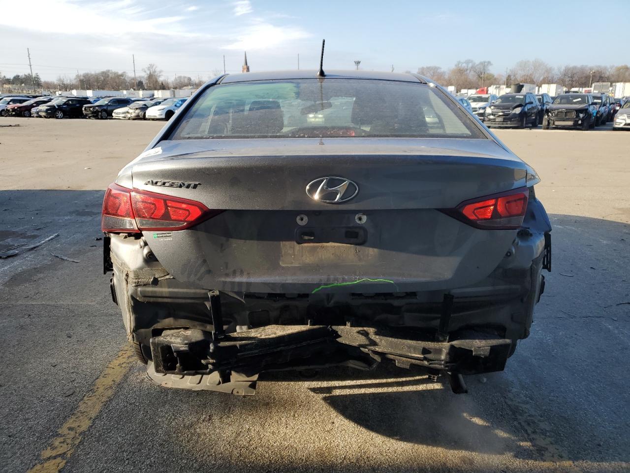2019 HYUNDAI ACCENT SE - Фото 6