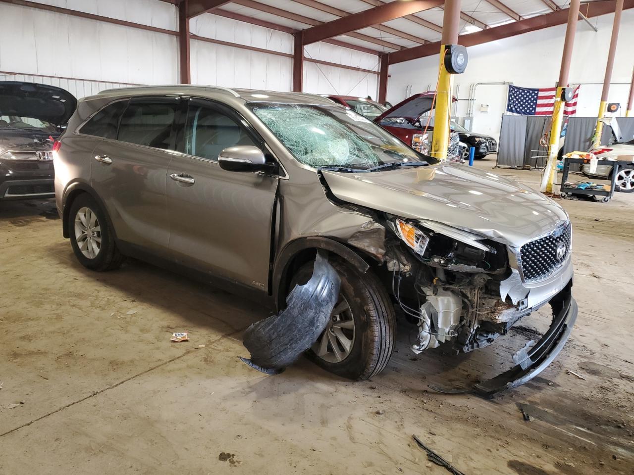 2016 KIA SORENTO LX - Image 4