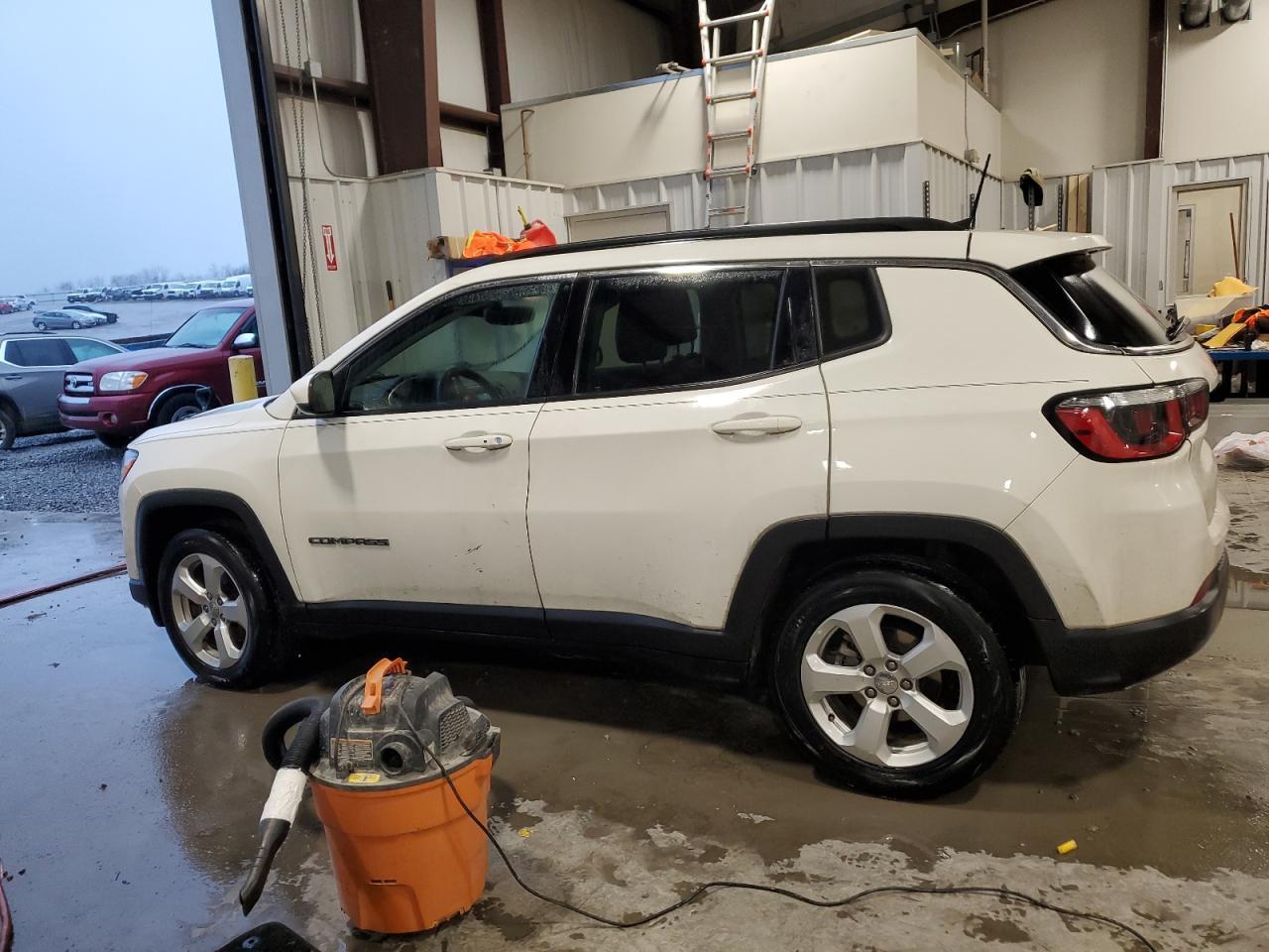 2020 JEEP COMPASS LA - Image 2