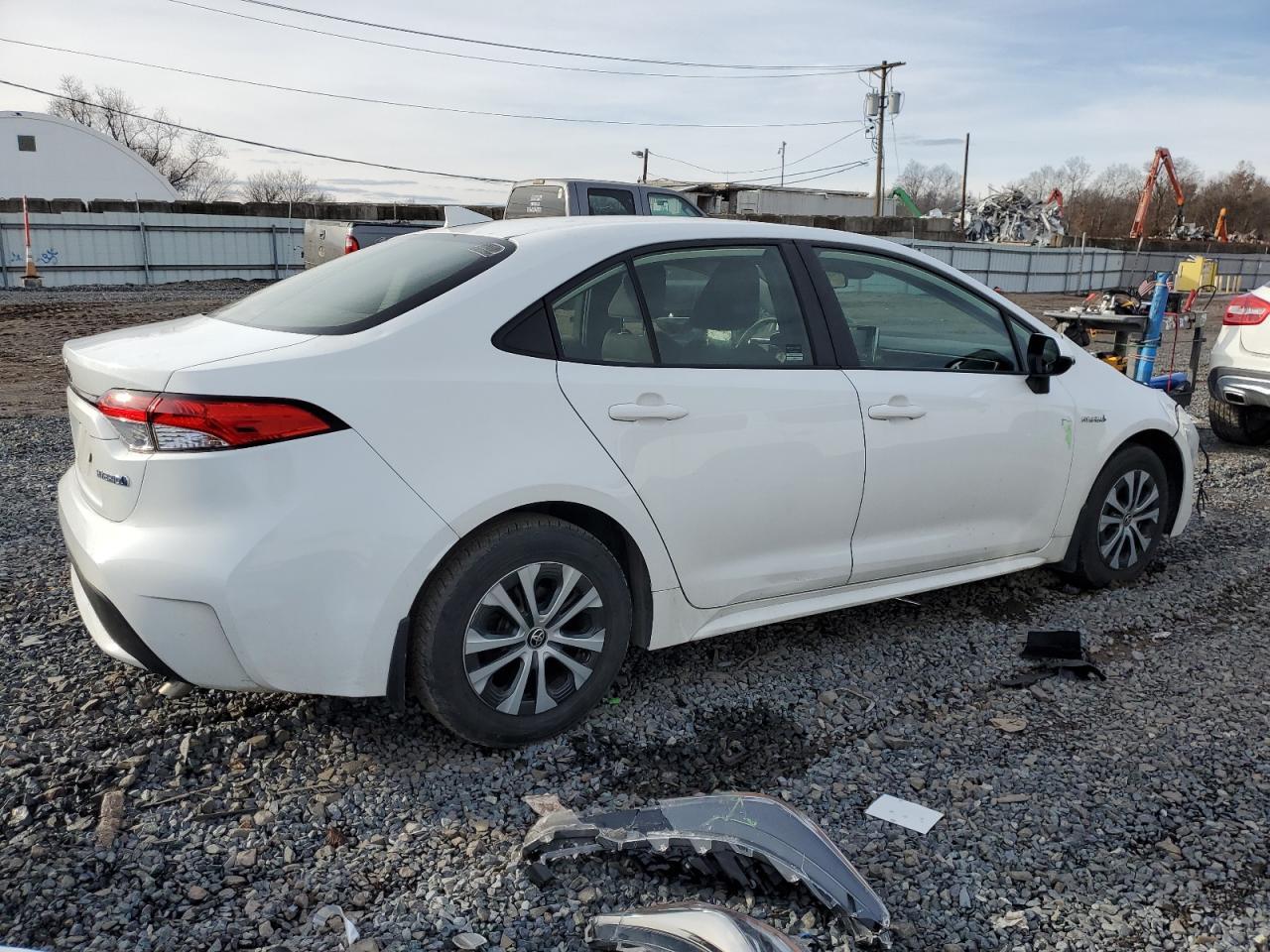 2020 TOYOTA COROLLA LE - Фото 3