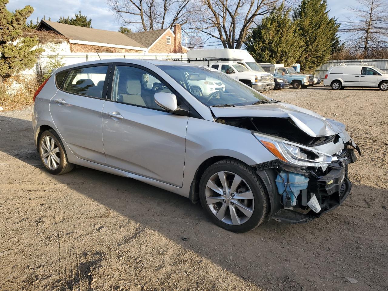 2014 HYUNDAI ACCENT GLS - Фото 4