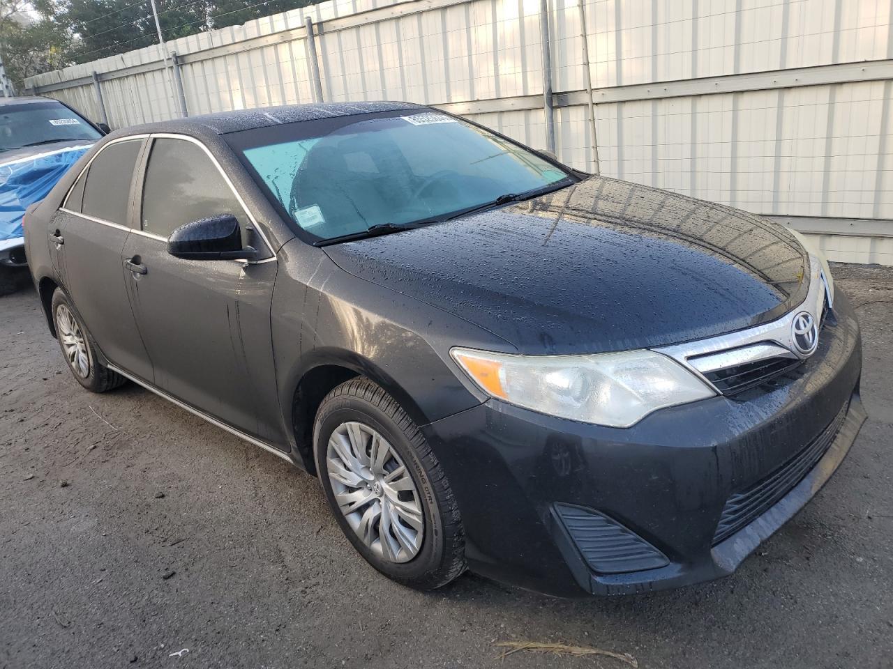 2013 TOYOTA CAMRY L - Фото 4