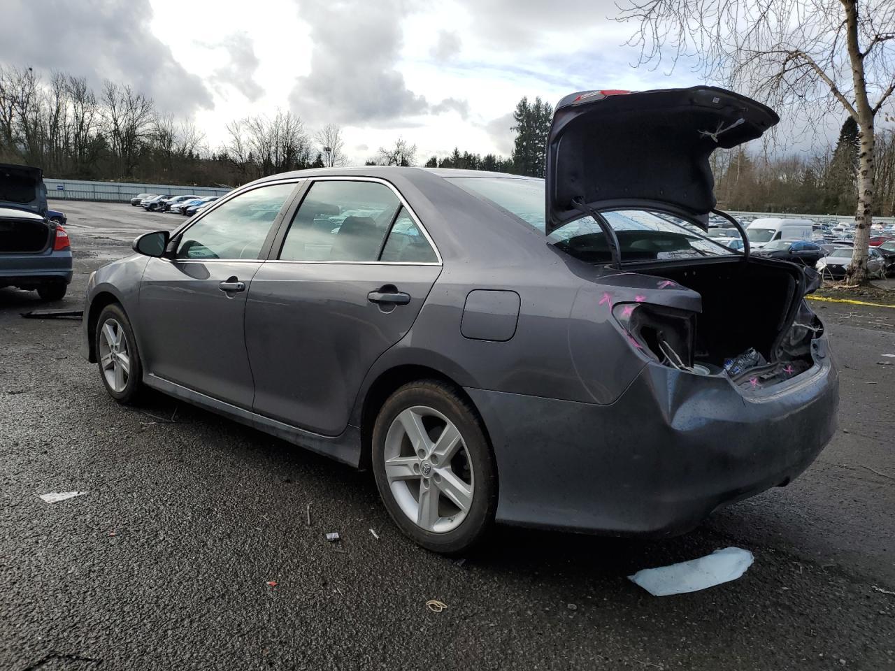 2014 TOYOTA CAMRY L - Фото 2