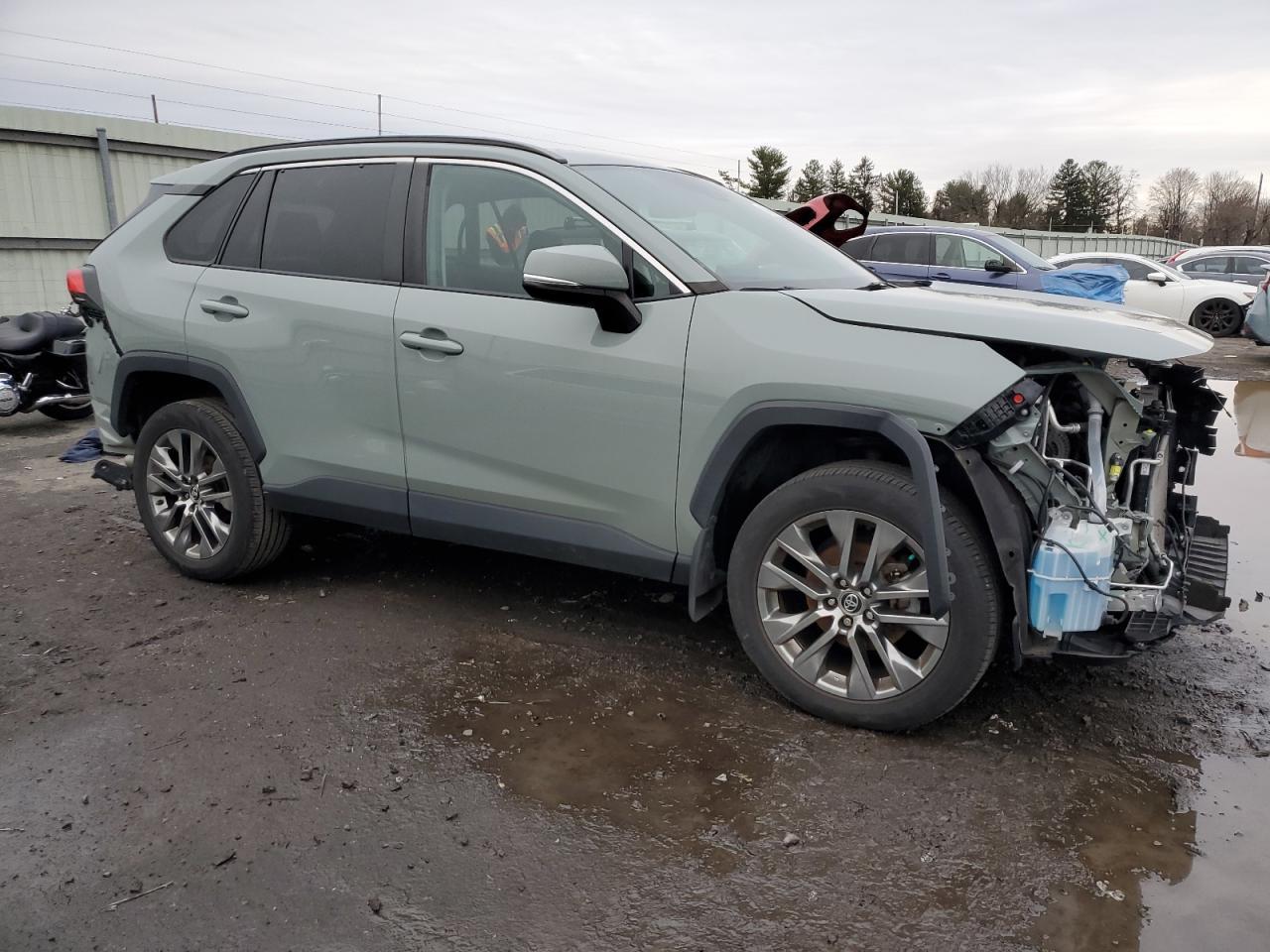 2020 TOYOTA RAV4 XLE P - Image 4