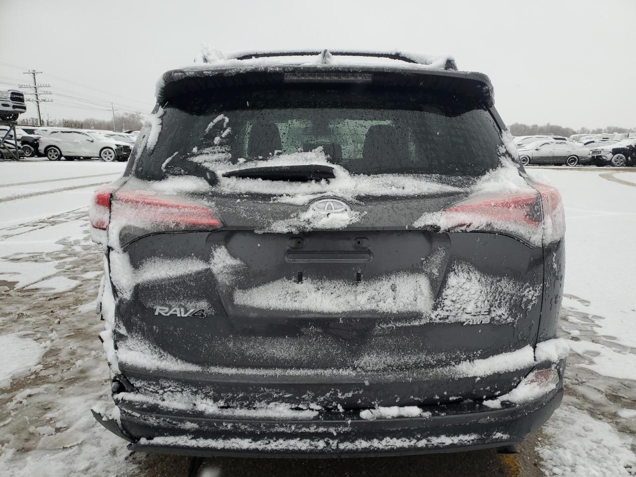 2017 TOYOTA RAV4 LE - Image 6