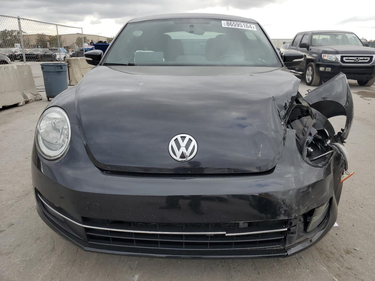 2012 VOLKSWAGEN BEETLE TUR - Image 5