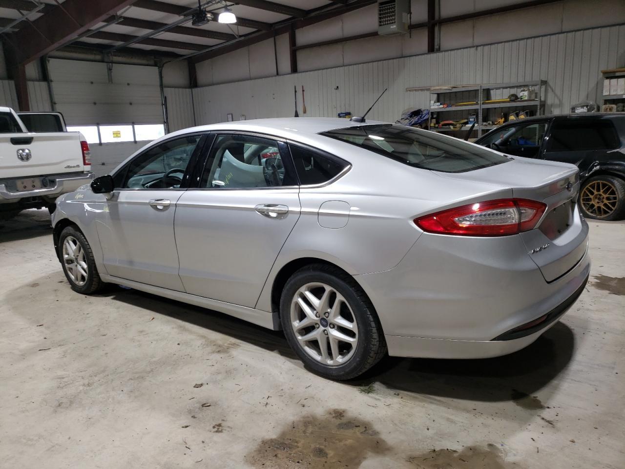 2014 FORD FUSION SE - Image 2