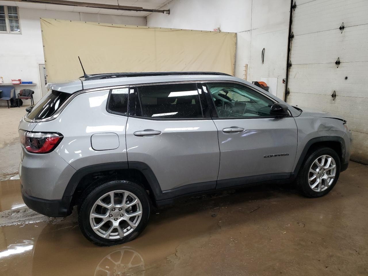 2022 JEEP COMPASS LA - Фото 3