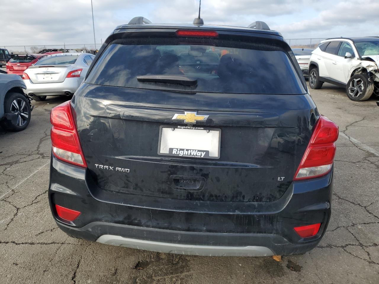 2019 CHEVROLET TRAX 1LT - Image 6