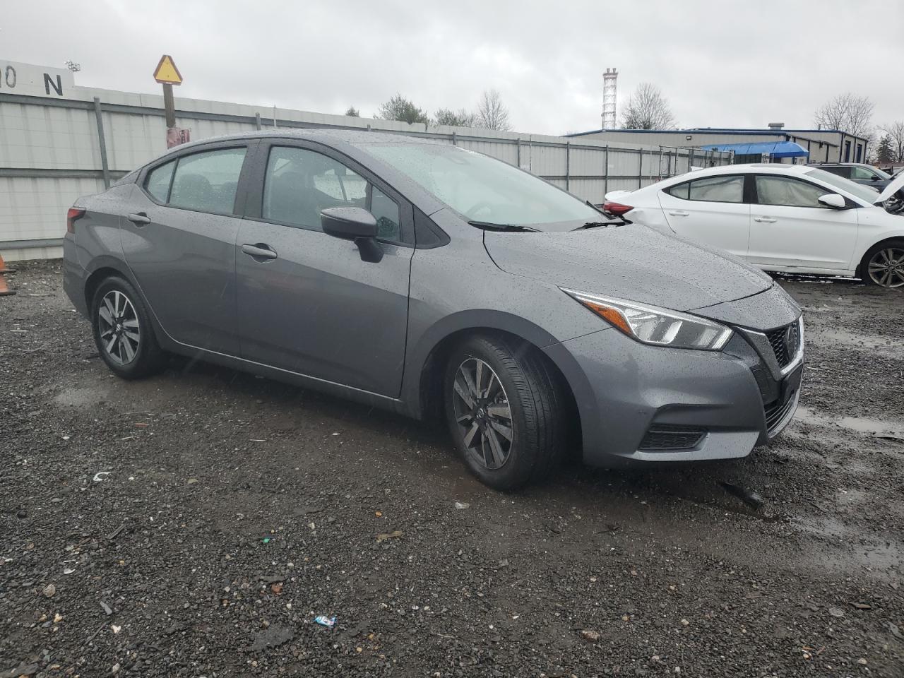 2021 NISSAN VERSA SV - Фото 4