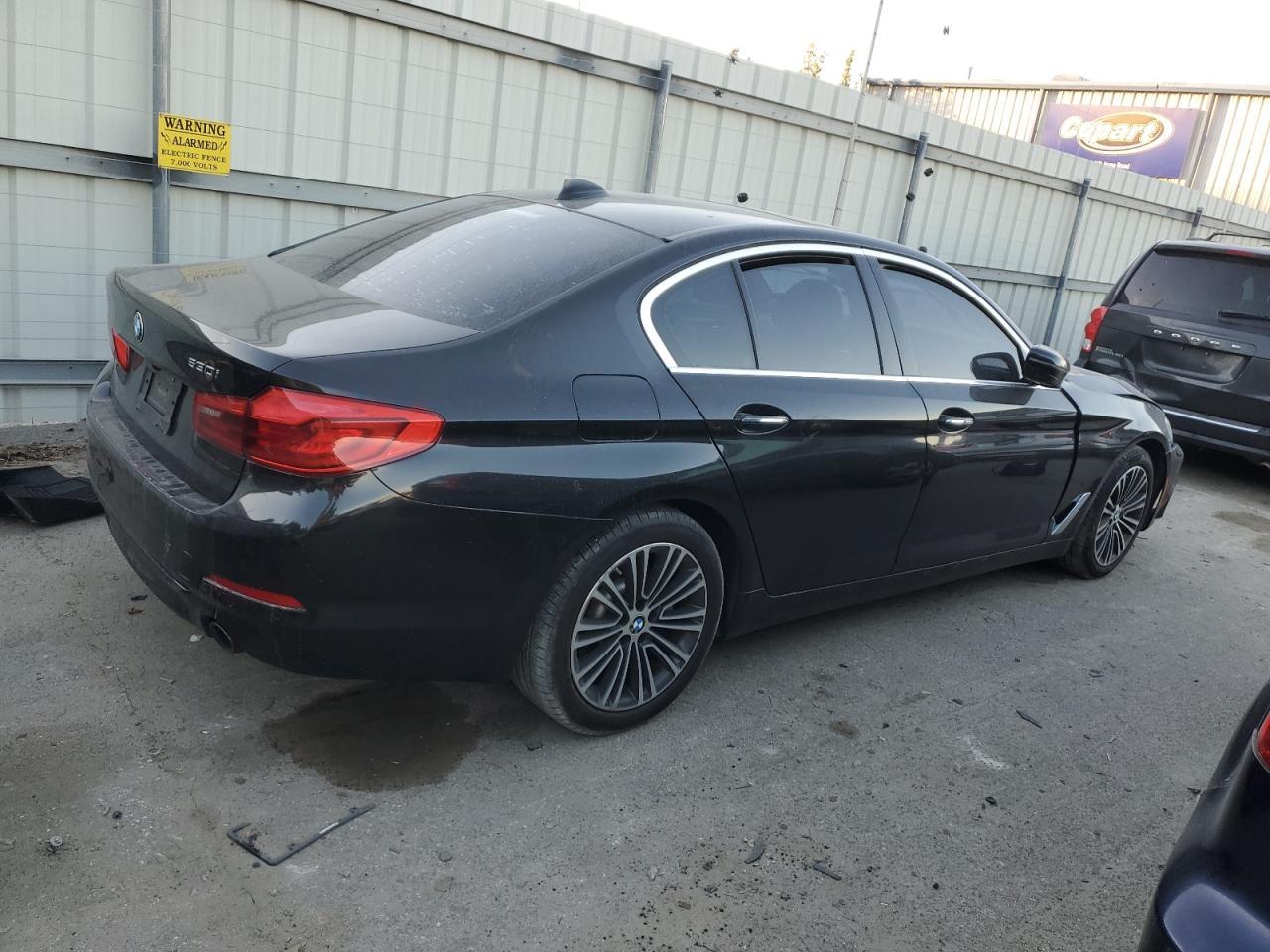 2018 BMW 530 I - Image 3