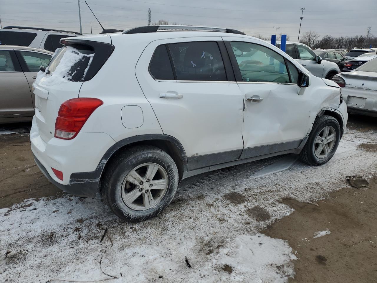 2019 CHEVROLET TRAX 1LT - Фото 3