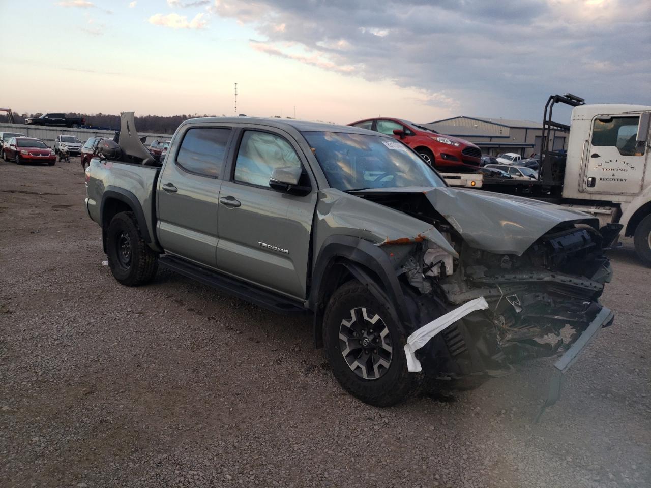 2023 TOYOTA TACOMA DOU - Фото 4