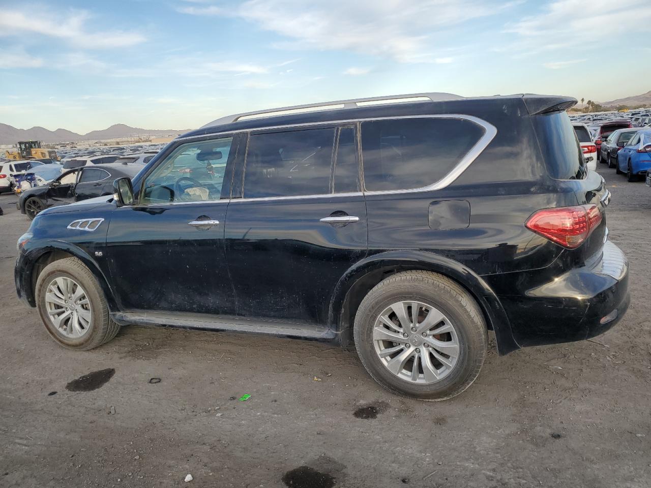2017 INFINITI QX80 BASE - Image 2