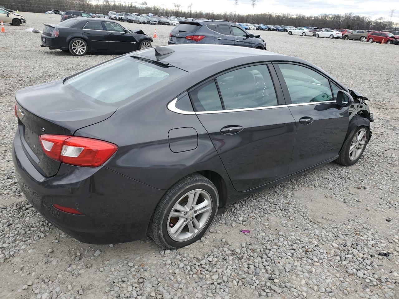 2017 CHEVROLET CRUZE LT - Image 3