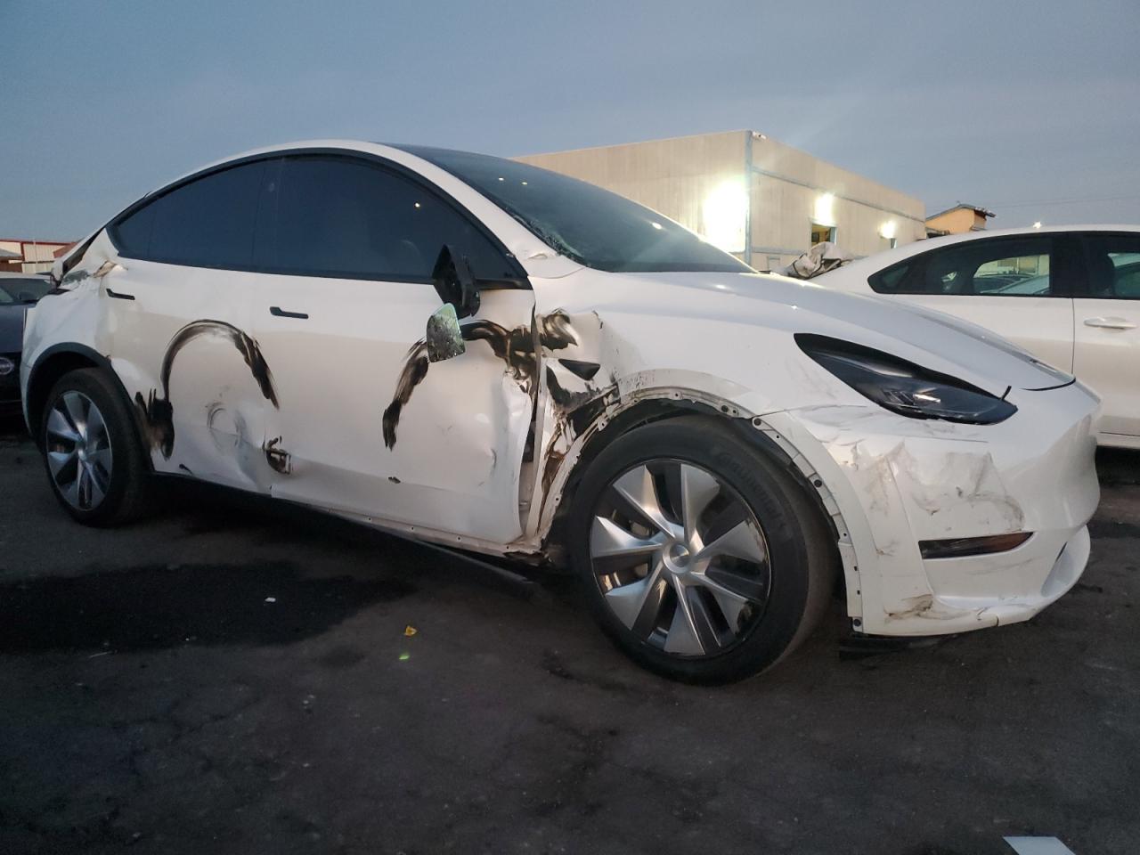2023 TESLA MODEL Y - Image 4