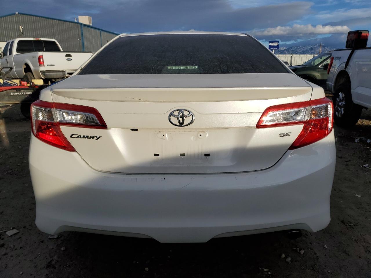 2014 TOYOTA CAMRY L - Image 6
