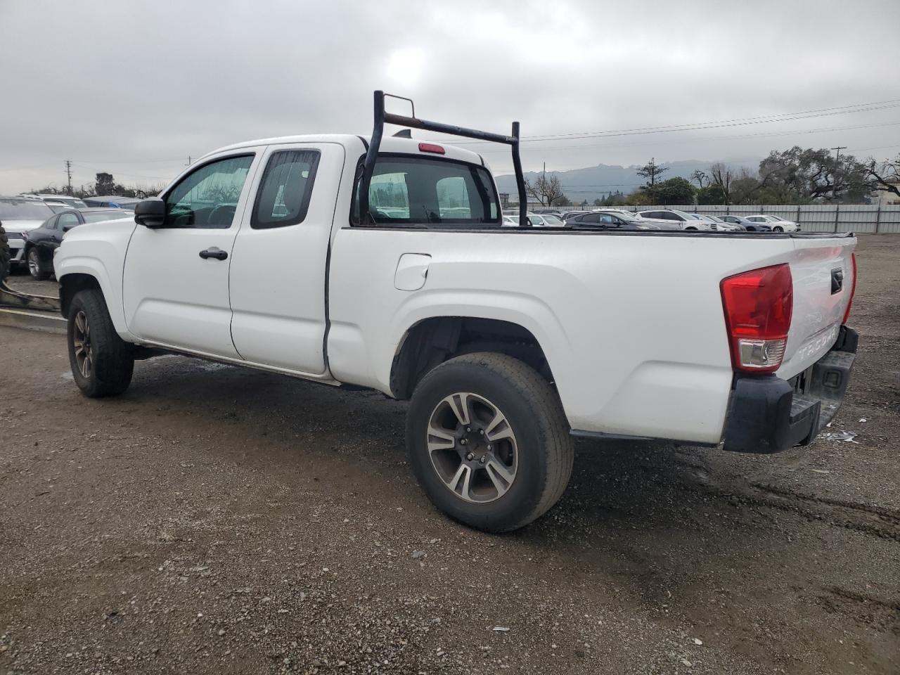 2017 TOYOTA TACOMA ACC - Фото 2