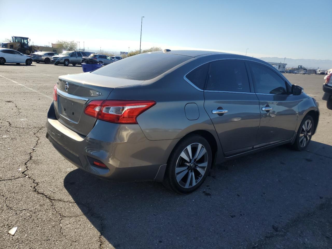2017 NISSAN SENTRA S - Фото 3