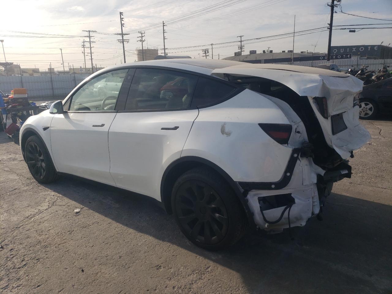 2023 TESLA MODEL Y - Фото 2