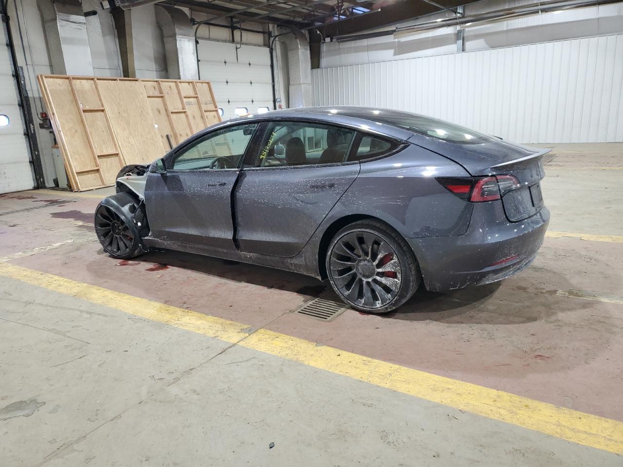 2023 TESLA MODEL 3 - Фото 2