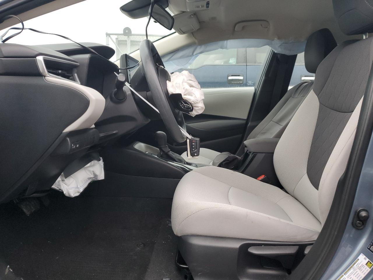 2022 TOYOTA COROLLA LE - Фото 7
